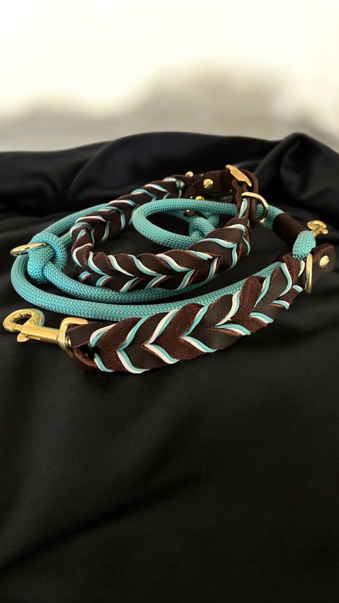 Vita Collar Set