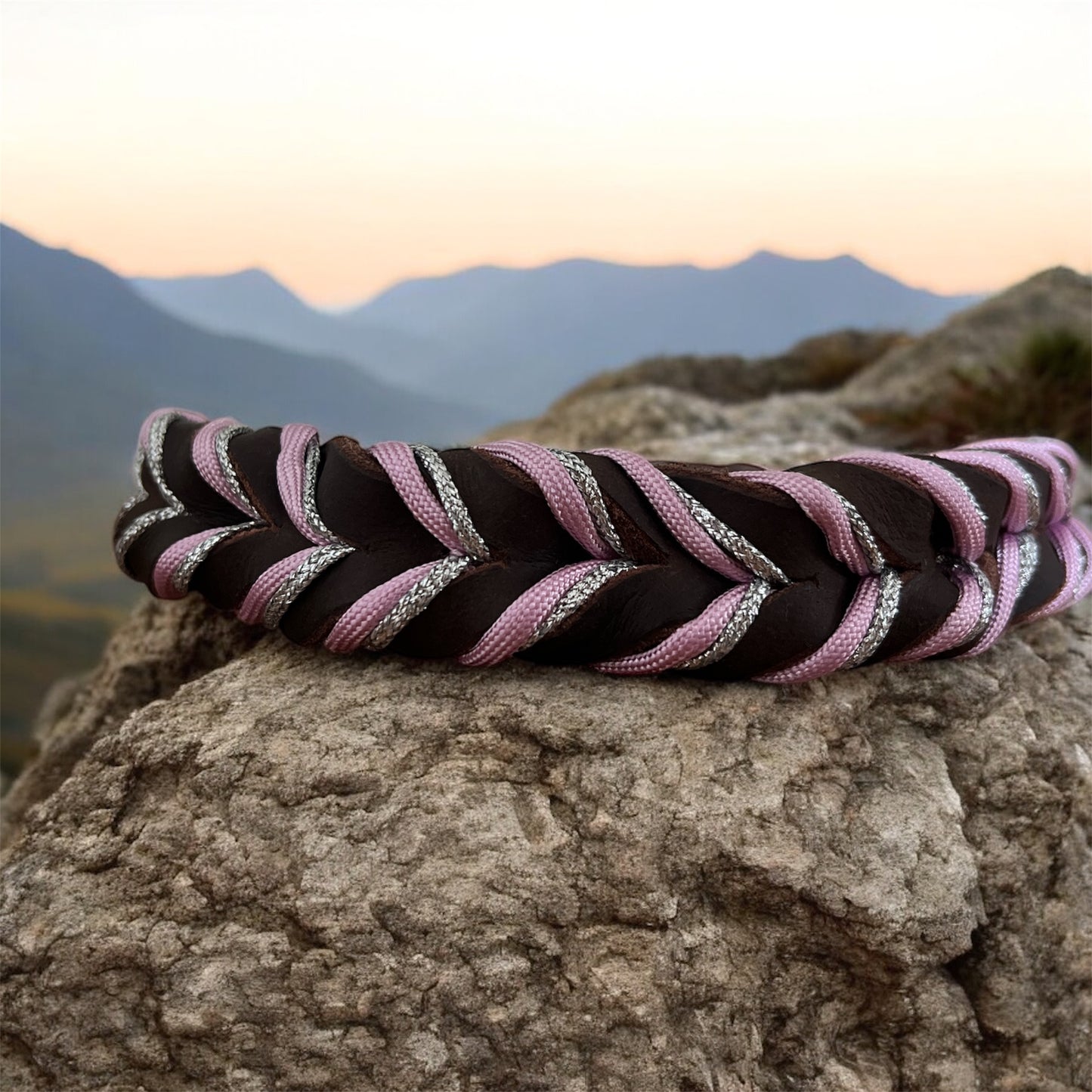 Geflochtenes Lederhalsband Rosa/Silber